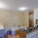 Maison En Bord De Riviere *