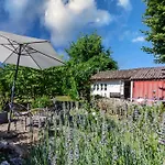 Prázdninový dům Maison En Bord De Riviere